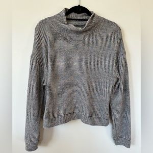 Madewell Cropped Mockneck Sweater. Size L.